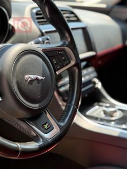 جاكوار XE